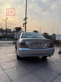 ميتسوبيشي لانسر